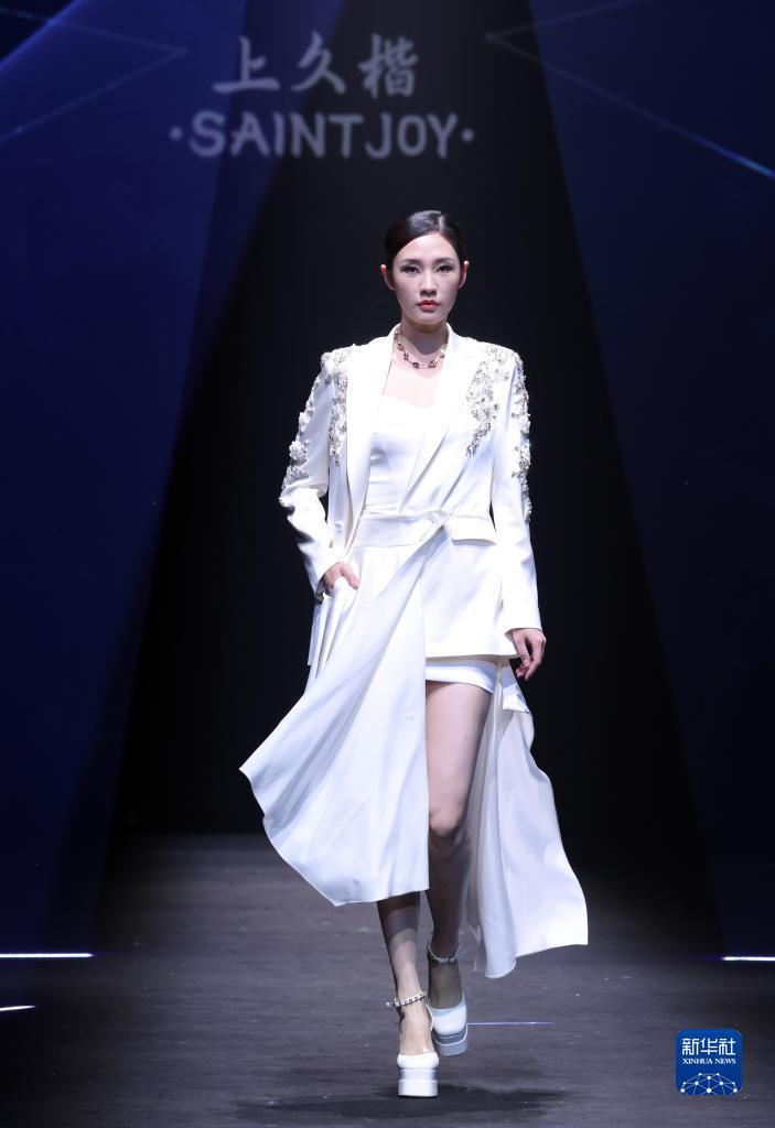 云顶yun999.com