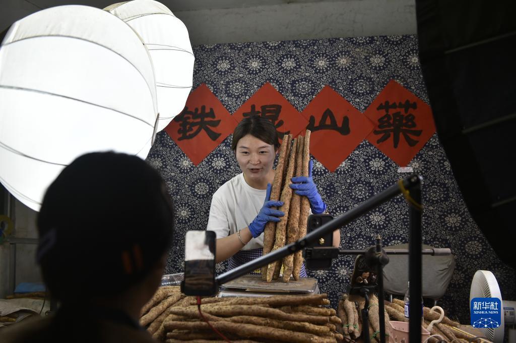 棋牌送金币9元